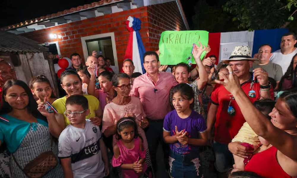 Entregan viviendas a 29 familias en Paraguarí