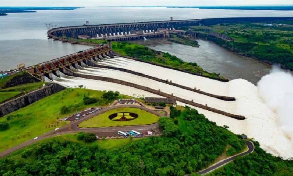 Itaipú desembolsa USD 700.000 a oenegé para rescatar “tradiciones navideñas”