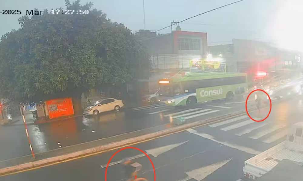 Pasajera fue asaltada en colectivo y persiguió al ladrón en plena tormenta
