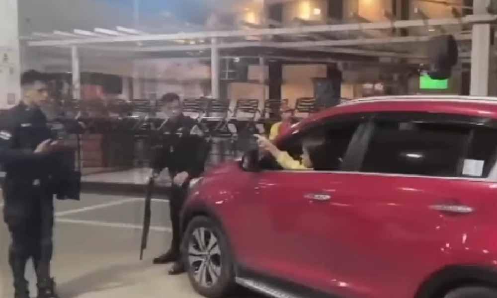 “¡No podés hacer el alcotest!”: Conductora insulta a policías tras denuncia por polución sonora