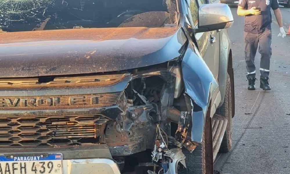 Motociclista muere al chocar por una camioneta y ser atropellado por otra en Santa Rita