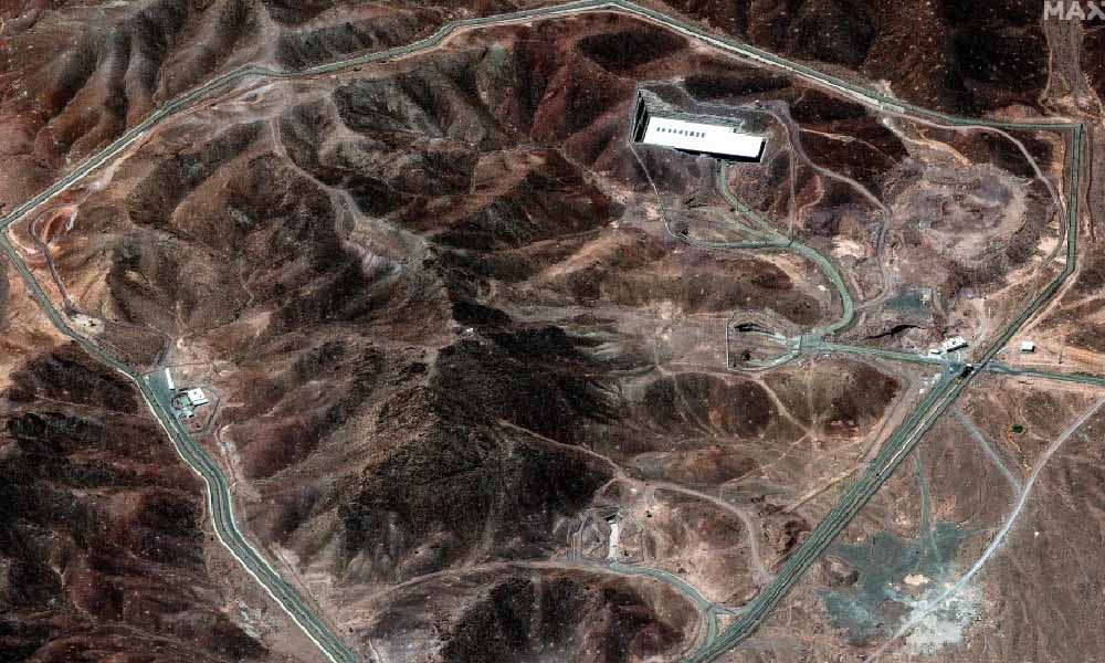 Israel ataca el recinto nuclear de Fordo, una prisión y una universidad en Teherán