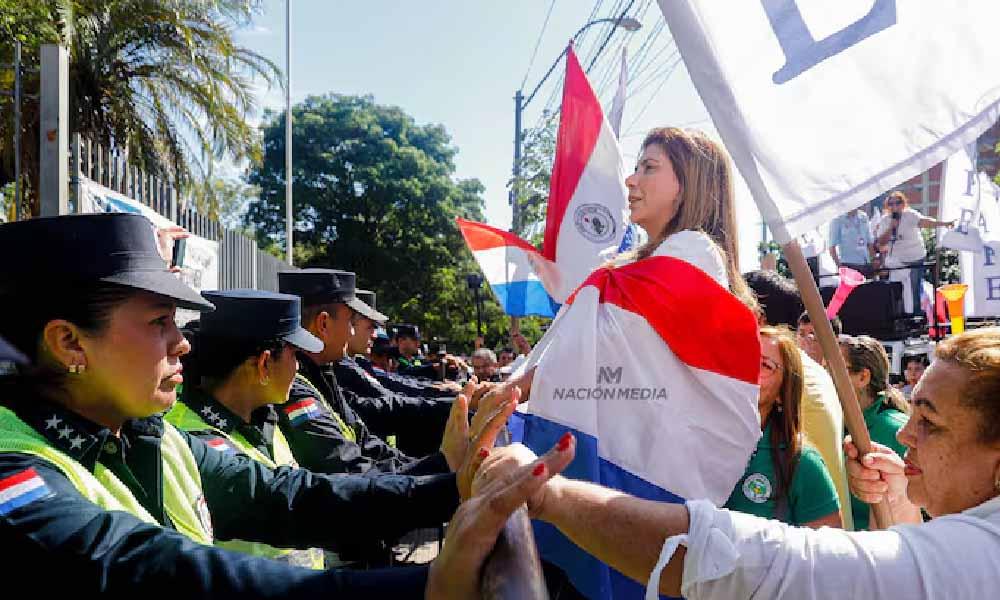 Mejor salario, seguro médico y otras reivindicaciones exigen enfermeros