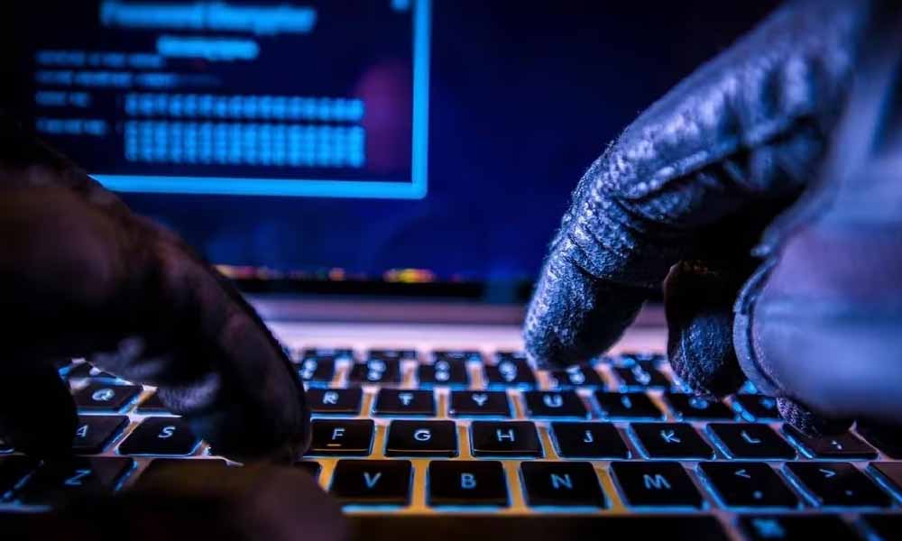 Ante hackeos masivos de WhatsApp, aconsejan colocar contraseñas