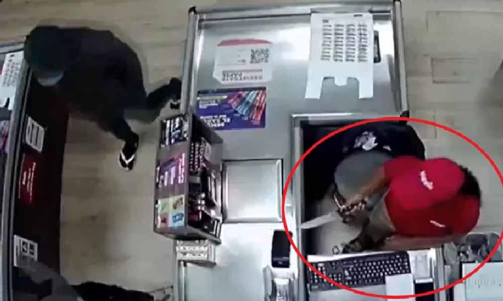 Cajera se enfrenta con cuchillo a asaltantes y frustra robo en local comercial de Luque