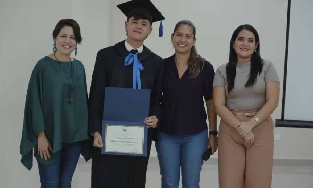 Joven de la Chacarita queda entre 50 mejores estudiantes del mundo