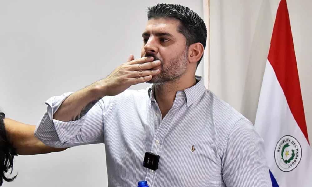 Sobre Nenecho pesan denuncias por fraude, malversación y falsificación