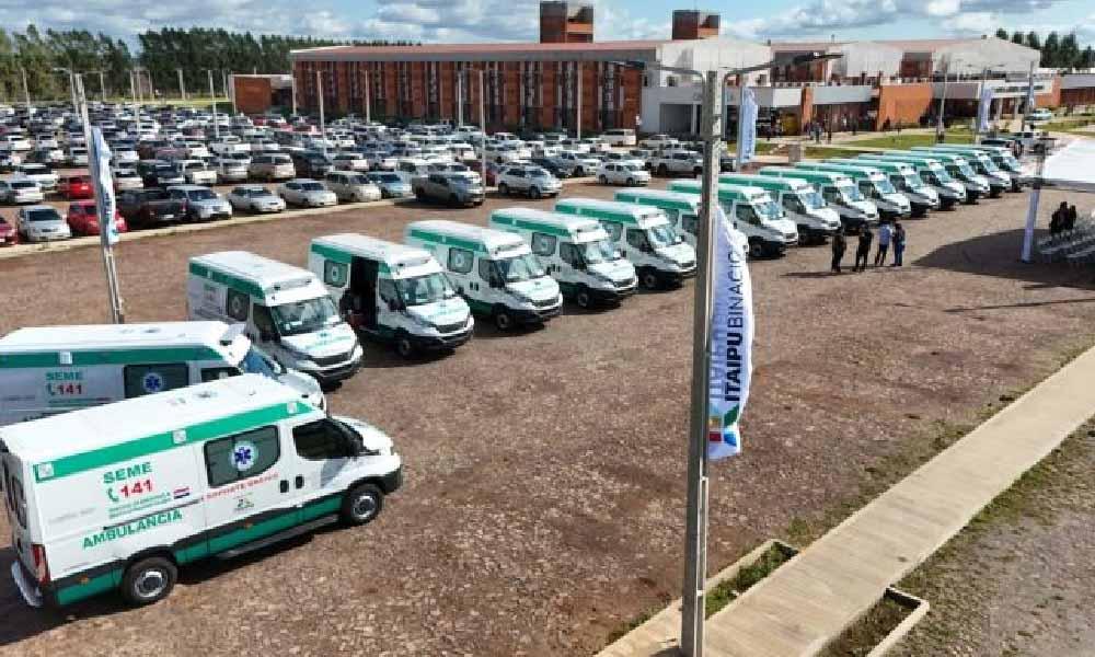 Coronel Oviedo: Salud Pública recibió 30 ambulancias para el SEME con apoyo de Itaipu