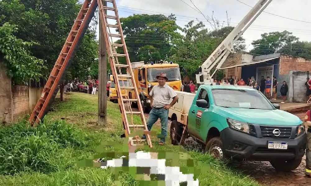 Electricista muere electrocutado tras subir a poste de la ANDE para reponer energía