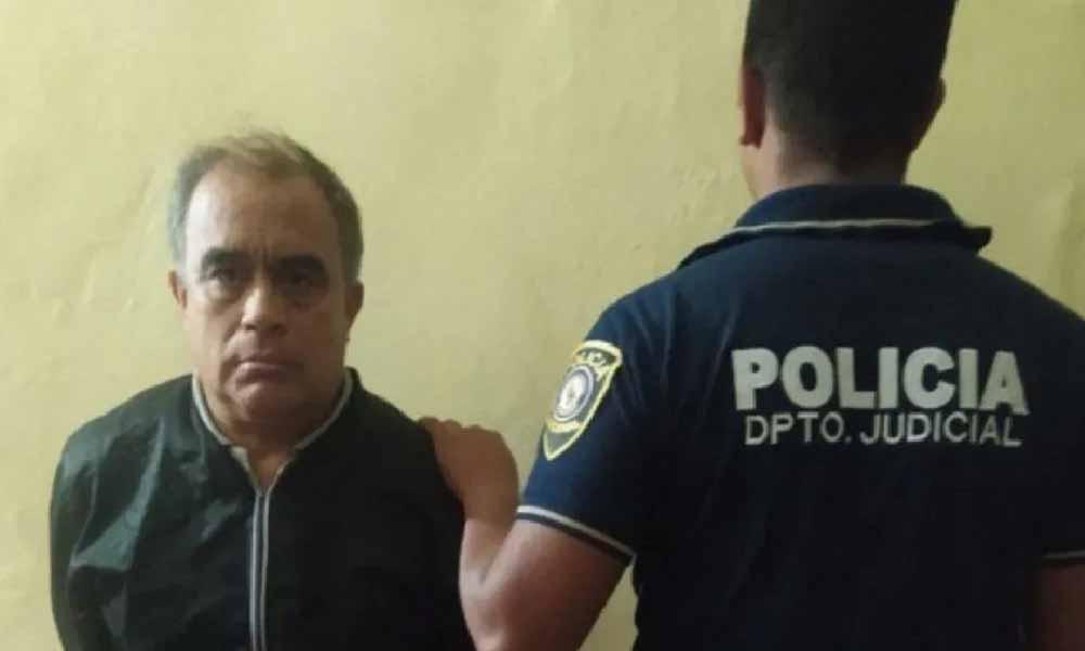 El ex intendente prófugo Roberto Cárdenas se entrega a la Policía para cumplir su condena